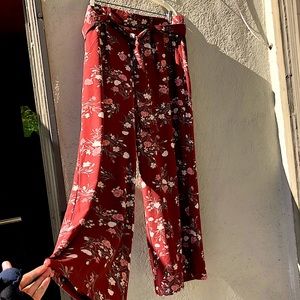 NWT Torrid Burgundy Floral palazzo pants 18/20